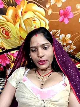 Snapshot of Rt_kinjal chatting on February 10, 2026, 9:25 pm Rt kinjal online show from February 10, 2026, 9:25 pm