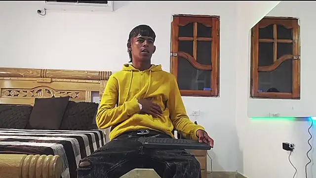 Snapshot of black_boy22_ chatting on November 28, 2025, 6:46 am black boy22 online show from November 28, 2025, 6:46 am