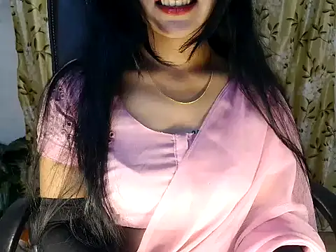 cute girl 81 online show from January 14, 2026, 2:42 pm