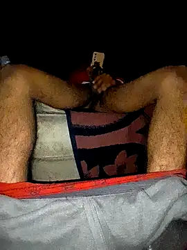 Eezxxx online show from March 18, 2026, 3:31 am