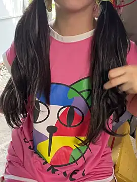 XndSeraphina online show from January 15, 2026, 4:38 am