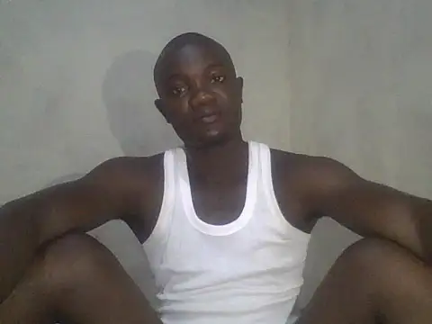 UsTwo  online show from December 22, 2025, 4:40 pm