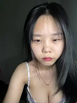 Snapshot of Kiee-lee chatting on February 8, 2026, 6:27 pm Kiee-lee online show from February 8, 2026, 6:27 pm