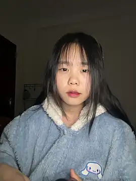 Snapshot of Kiee-lee chatting on February 25, 2026, 12:49 pm Kiee-lee online show from February 25, 2026, 12:49 pm