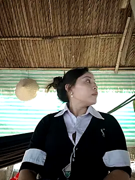 Snapshot of akura-03 chatting on December 1, 2025, 9:54 am akura-03 online show from December 1, 2025, 9:54 am