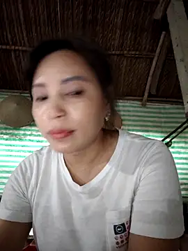 Snapshot of akura-03 chatting on December 3, 2025, 9:09 am akura-03 online show from December 3, 2025, 9:09 am