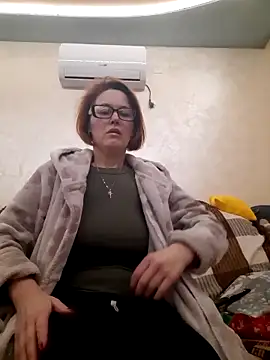 LanaOlbenst online show from December 18, 2025, 6:56 pm