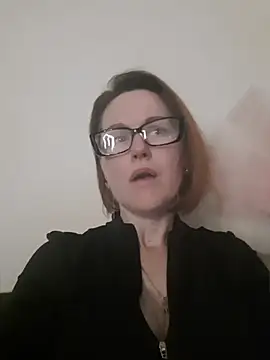 LanaOlbenst online show from April 18, 2026, 7:07 pm