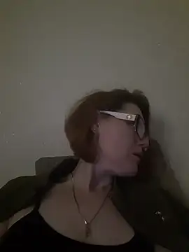 LanaOlbenst online show from April 12, 2026, 6:33 pm