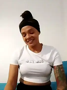 Snapshot of Cadence28 chatting on December 19, 2025, 1:13 pm Cadence28 online show from December 19, 2025, 1:13 pm