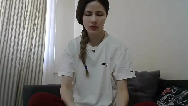 Snapshot of Erii18 chatting on February 27, 2026, 11:10 am Erii18 online show from February 27, 2026, 11:10 am