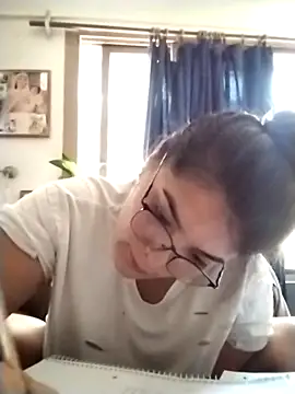 YouladyVidal online show from November 24, 2025, 4:40 pm