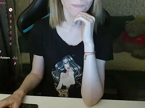   Katherine    online show from November 22, 2025, 3:22 pm