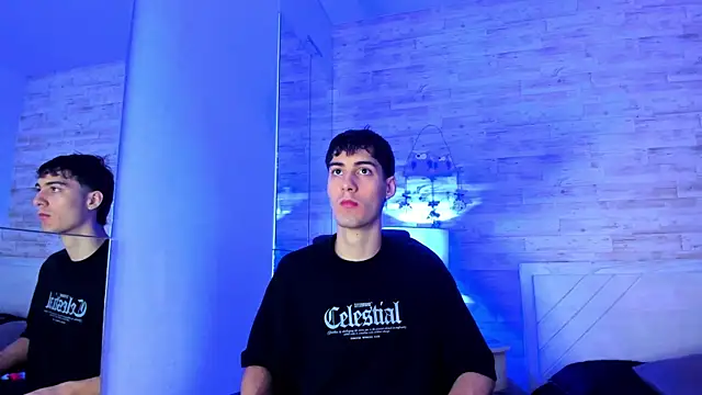 Snapshot of Emir_Ozan_ chatting on November 28, 2025, 11:21 am Emir Ozan online show from November 28, 2025, 11:21 am