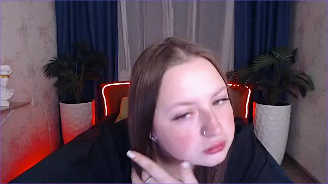 GirlPlayer online show from December 4, 2025, 1:37 am