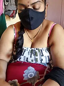 Paru Tamil Ponnu online show from December 2, 2025, 6:15 am