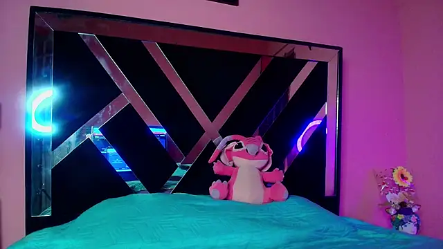 Venus2357 online show from March 16, 2026, 5:44 am