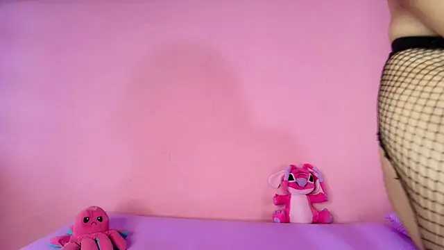 Venus2357 online show from February 5, 2026, 12:23 pm