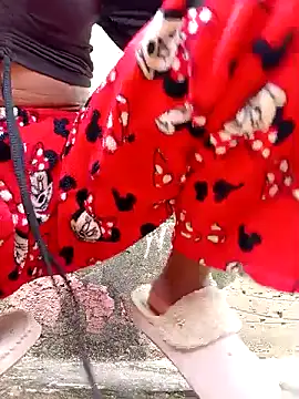 Sweethoneypot25 online show from December 18, 2025, 8:30 am