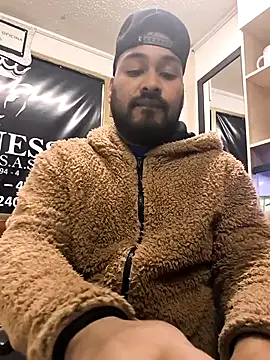 Liam hairy online show from December 22, 2025, 6:08 pm