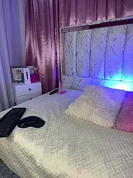 luna-fire online show from April 1, 2026, 2:57 am