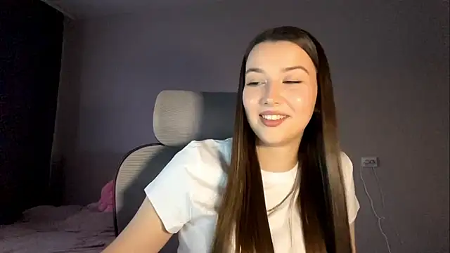 Annie SmiIe online show from November 24, 2025, 10:15 am