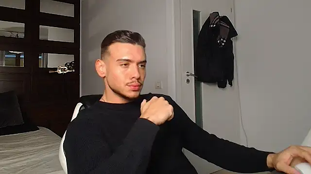 ElijahThorne online show from January 16, 2026, 6:06 am