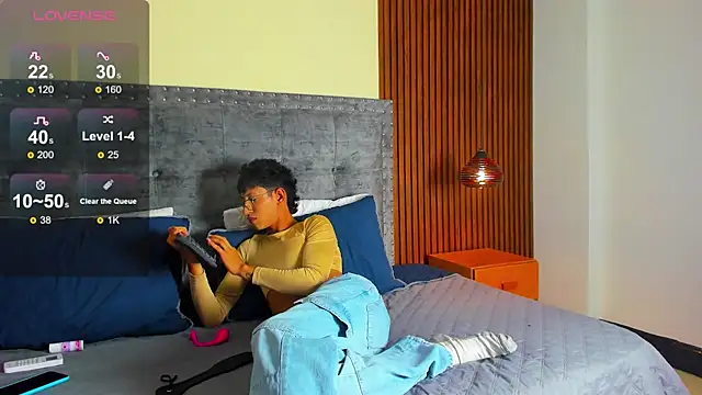 Snapshot of alan_bless18 chatting on December 2, 2025, 6:53 pm alan bless18 online show from December 2, 2025, 6:53 pm