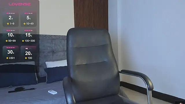 Snapshot of alan_bless18 chatting on November 22, 2025, 8:40 pm alan bless18 online show from November 22, 2025, 8:40 pm