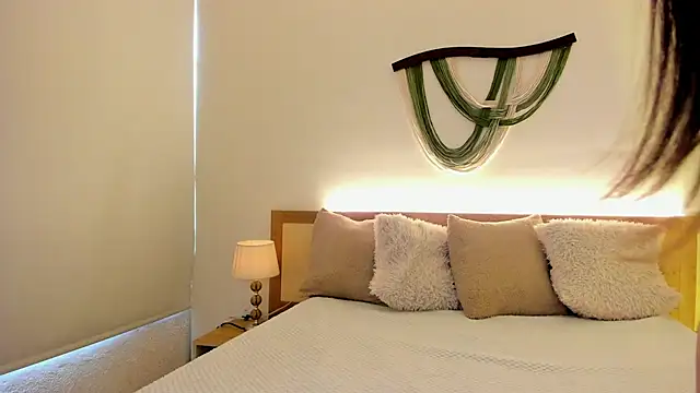 Snapshot of BonsMoon chatting on December 1, 2025, 7:26 pm BonsMoon online show from December 1, 2025, 7:26 pm