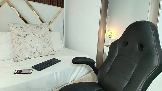 Snapshot of Megumi_Sato chatting on November 26, 2025, 1:49 am Megumi Sato online show from November 26, 2025, 1:49 am