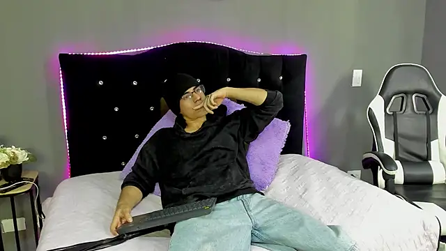 Snapshot of eren_jeager chatting on April 22, 2026, 1:45 am eren jeager online show from April 22, 2026, 1:45 am