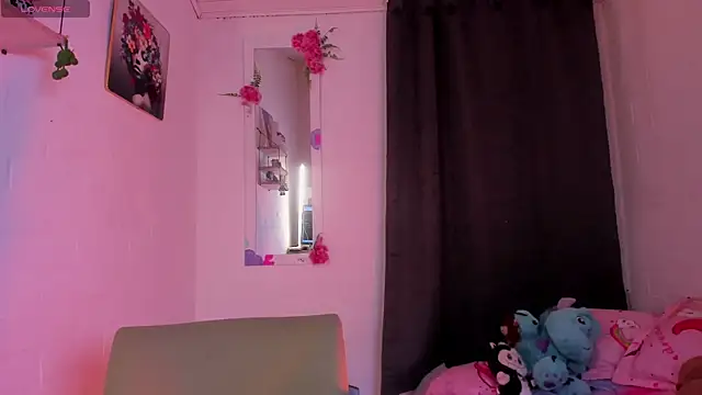 Snapshot of Cristal_dark chatting on March 2, 2026, 11:44 pm Cristal dark online show from March 2, 2026, 11:44 pm