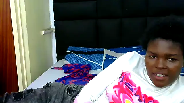 VirginPrincess06 online show from June 26, 2026, 8:53 am