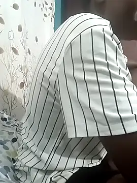 Snapshot of VirginPrincess06 chatting on January 18, 2026, 12:14 am VirginPrincess06 online show from January 18, 2026, 12:14 am