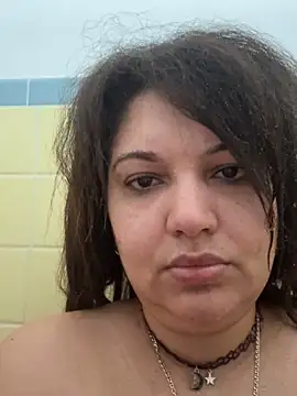 lasirenitabella online show from November 26, 2025, 7:25 pm