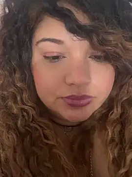 lasirenitabella online show from December 2, 2025, 4:03 am