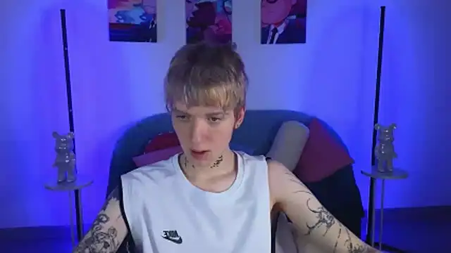 Snapshot of TRAVIS_CLAS chatting on November 30, 2025, 8:31 pm TRAVIS CLAS online show from November 30, 2025, 8:31 pm