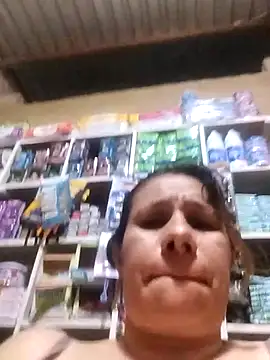 MIA-LARIOS online show from April 18, 2026, 2:03 am