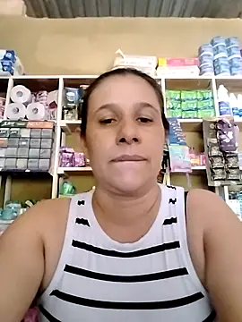 Snapshot of MIA-LARIOS chatting on July 11, 2026, 2:50 pm MIA-LARIOS online show from July 11, 2026, 2:50 pm