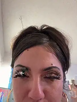 Snapshot of juicyonjuicy chatting on November 21, 2025, 12:37 pm juicyonjuicy online show from November 21, 2025, 12:37 pm