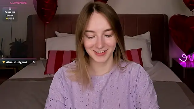 Snapshot of Shy_Polly chatting on February 21, 2026, 12:12 am Shy Polly online show from February 21, 2026, 12:12 am