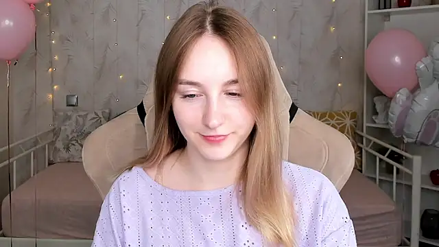 Shy Polly online show from April 7, 2026, 12:12 am