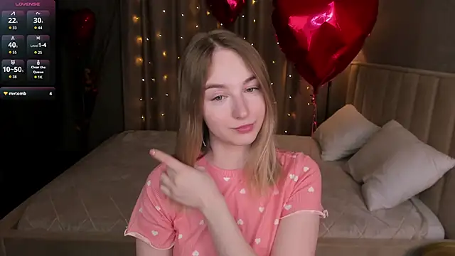 Snapshot of Shy_Polly chatting on February 20, 2026, 12:07 am Shy Polly online show from February 20, 2026, 12:07 am