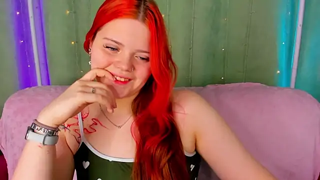 Snapshot of KellyFiery chatting on May 16, 2026, 8:35 am KellyFiery online show from May 16, 2026, 8:35 am