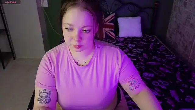 Snapshot of Vlada_vv chatting on May 11, 2026, 4:47 am Vlada vv online show from May 11, 2026, 4:47 am