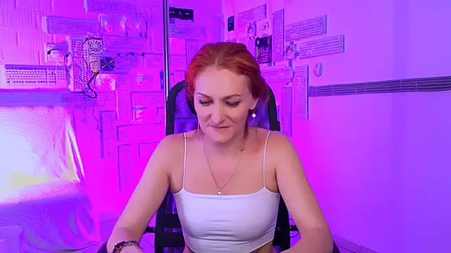 DianaTorrens online show from November 25, 2025, 9:20 am