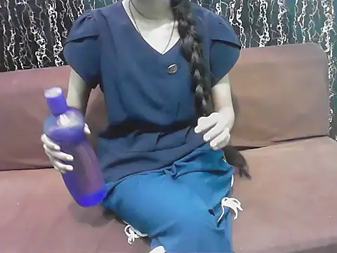 hello baby01 online show from March 18, 2026, 1:57 pm