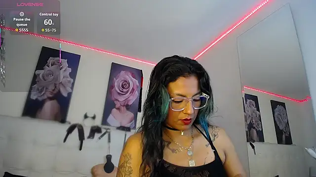 SamathaMay online show from March 18, 2026, 12:30 pm