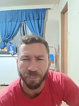 Snapshot of RobertoLuiz84 chatting on May 14, 2026, 4:53 am RobertoLuiz84 online show from May 14, 2026, 4:53 am
